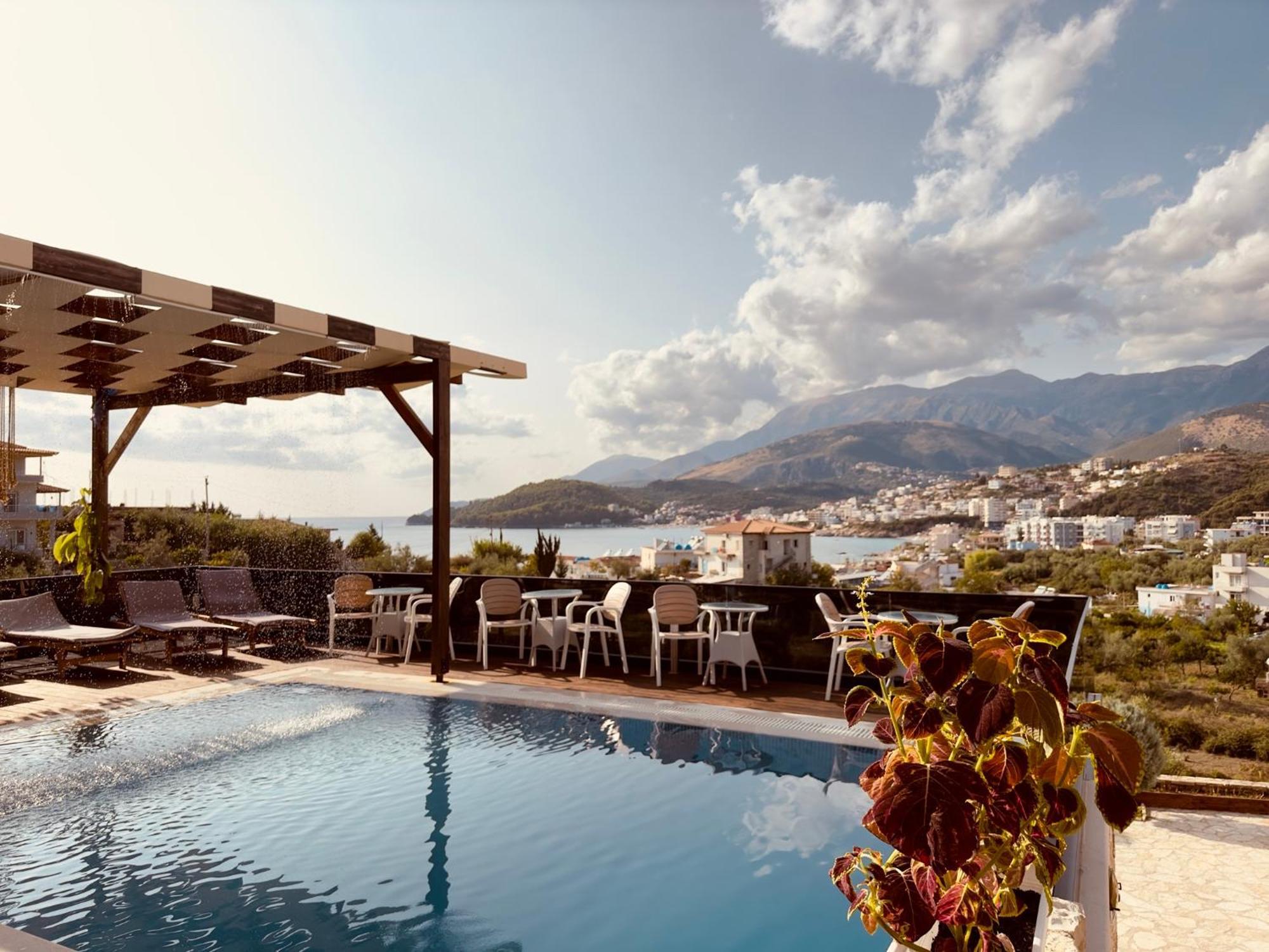 Villa Merkuri Himare Eksteriør bilde