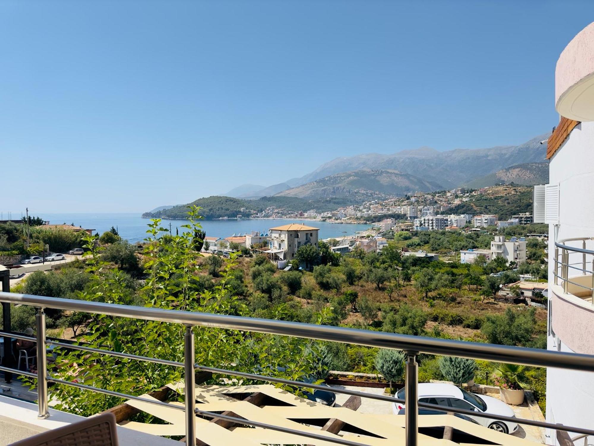 Villa Merkuri Himare Eksteriør bilde