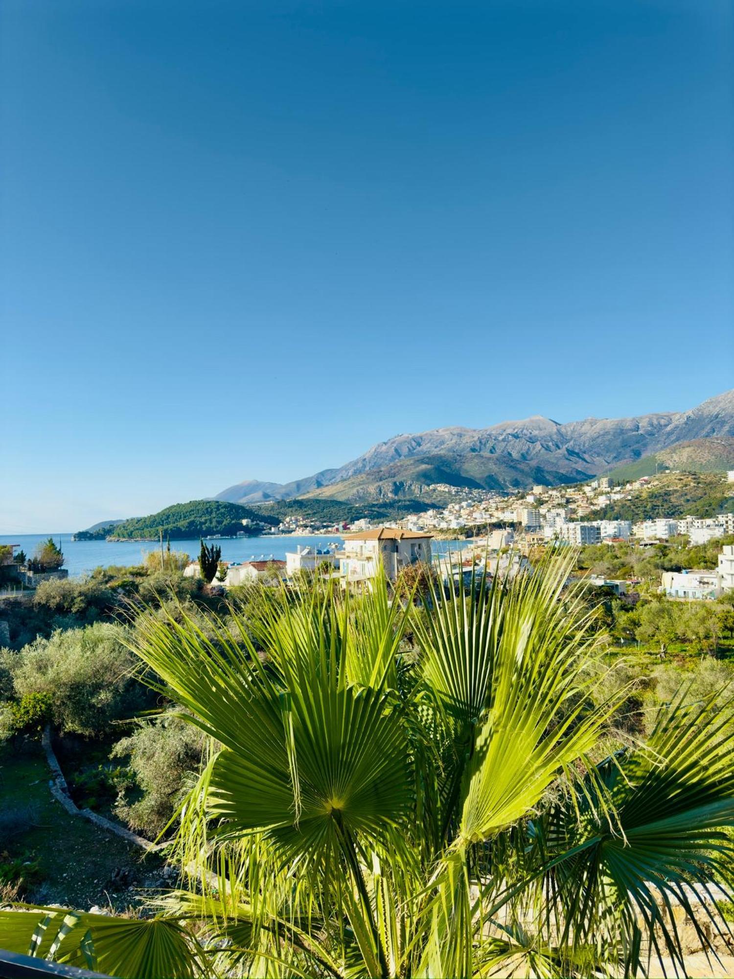 Villa Merkuri Himare Eksteriør bilde
